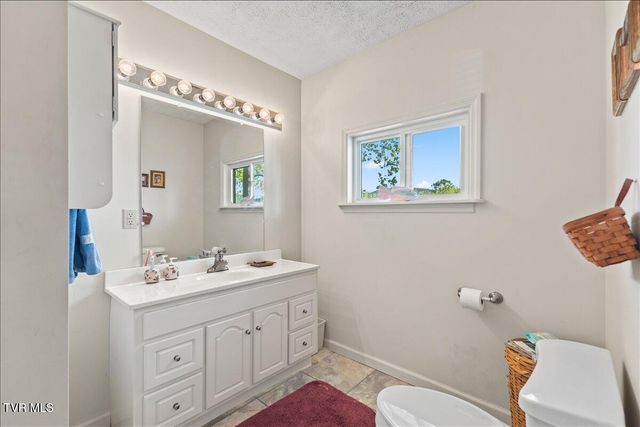 143 Lakeside Drive, Butler, TN 37640