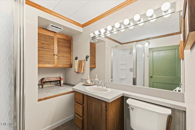 143 Lakeside Drive, Butler, TN 37640