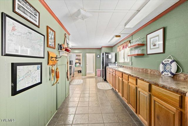 143 Lakeside Drive, Butler, TN 37640