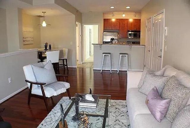 121 E Noble Street, Apt 1, Columbus, OH 43215