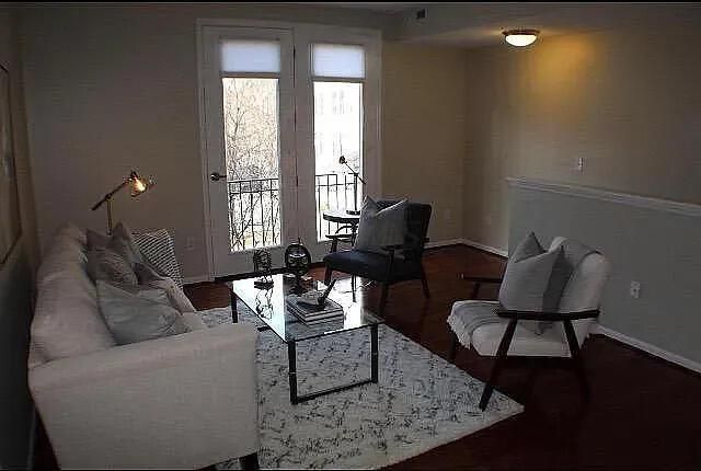 121 E Noble Street, Apt 1, Columbus, OH 43215