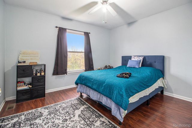 23840 Brentwood Drive, Brownstown Charter Township, MI 48183