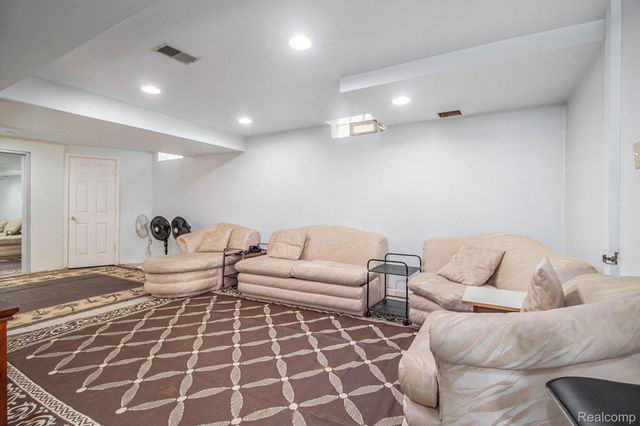 23840 Brentwood Drive, Brownstown Charter Township, MI 48183