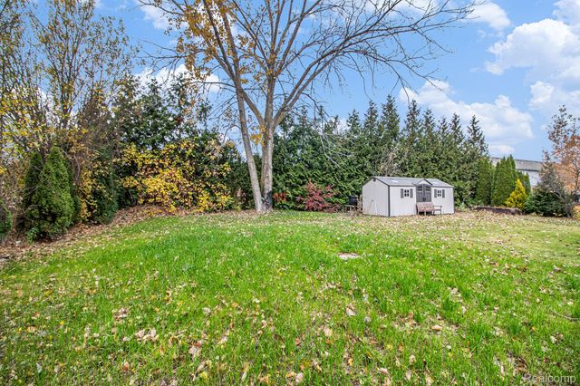 23840 Brentwood Drive, Brownstown Charter Township, MI 48183