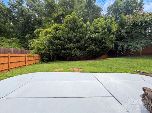4024 Fifendrum Lane, Charlotte, NC 28216