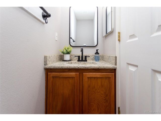 1094 Swayback Dr, Fountain, CO 80817