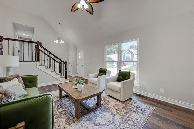 8017 W 149th Street, Overland Park, KS 66223