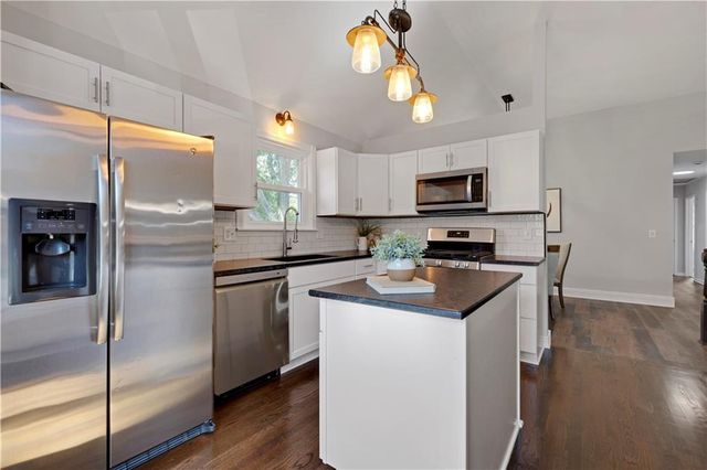 8017 W 149th Street, Overland Park, KS 66223