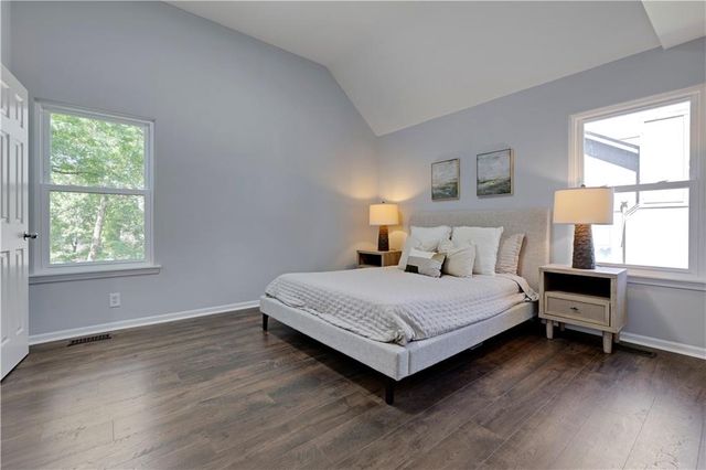 8017 W 149th Street, Overland Park, KS 66223