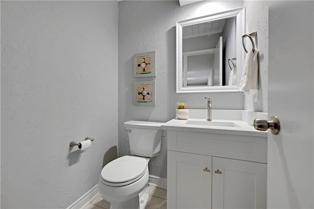 8017 W 149th Street, Overland Park, KS 66223