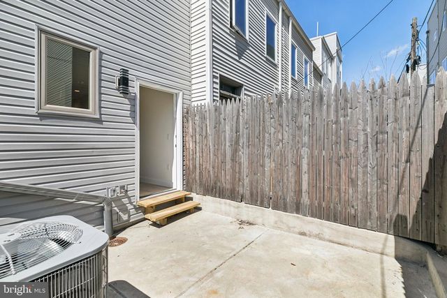 1941 N 9TH ST, Philadelphia, PA 19122