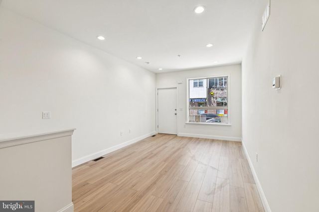 1941 N 9TH ST, Philadelphia, PA 19122