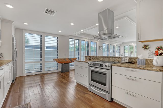 3400 N Ocean Drive 101, Singer Island, FL 33404