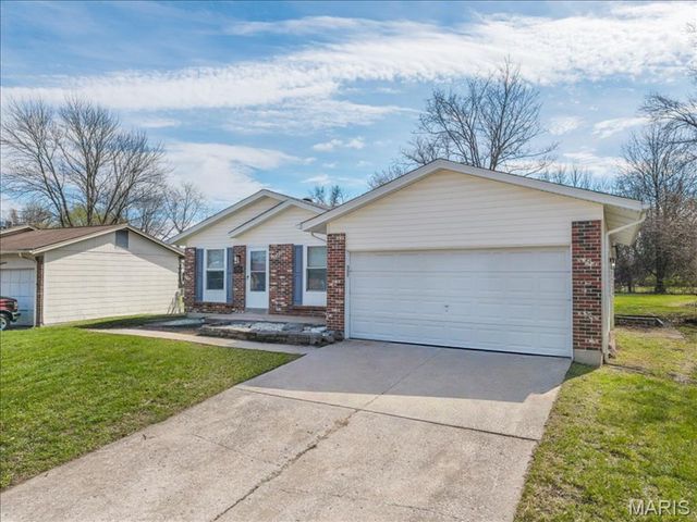 724 Baltic Drive, Florissant, MO 63031