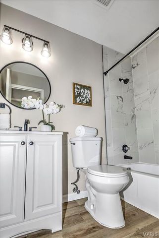 724 Baltic Drive, Florissant, MO 63031