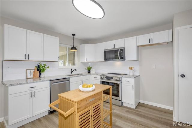 724 Baltic Drive, Florissant, MO 63031