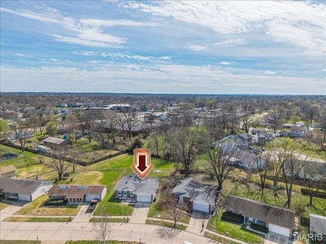 724 Baltic Drive, Florissant, MO 63031