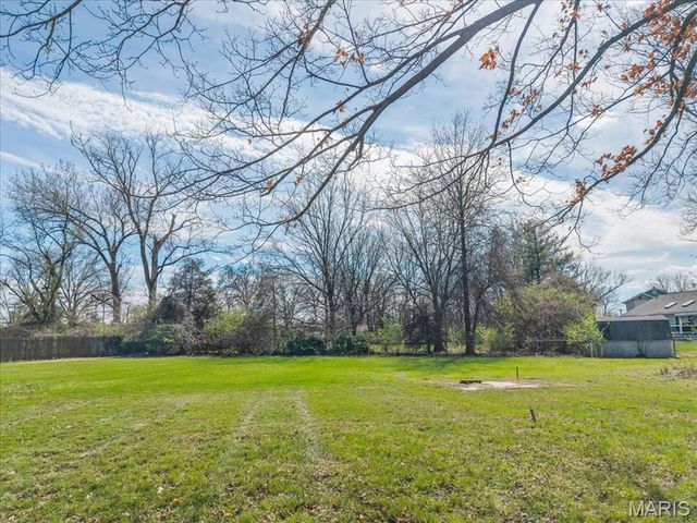 724 Baltic Drive, Florissant, MO 63031