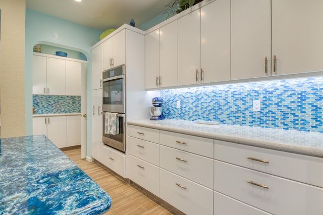 1718 Heirloom Ct., Modesto, CA 95357