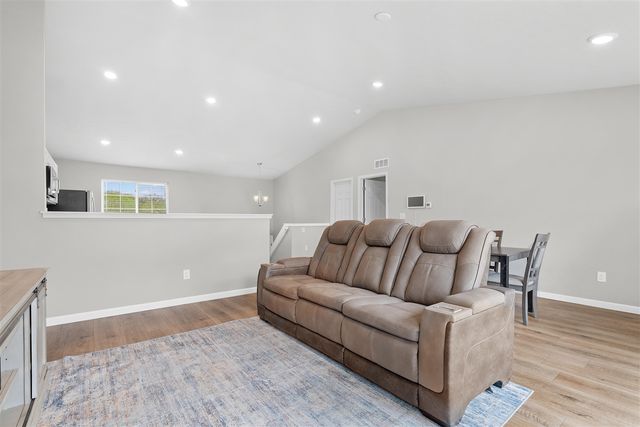 58727 Pond View Lane, Three Rivers, MI 49093