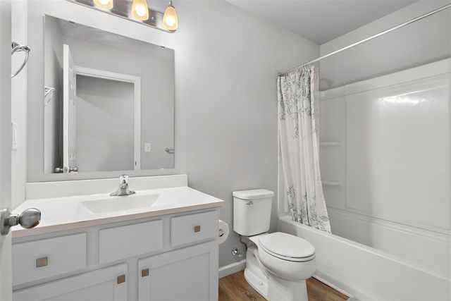 58727 Pond View Lane, Three Rivers, MI 49093