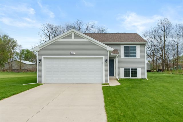 58727 Pond View Lane, Three Rivers, MI 49093