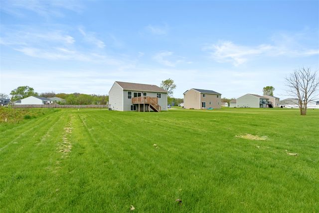 58727 Pond View Lane, Three Rivers, MI 49093