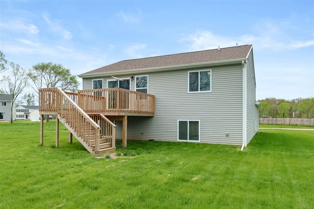 58727 Pond View Lane, Three Rivers, MI 49093