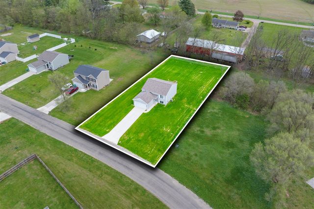 58727 Pond View Lane, Three Rivers, MI 49093
