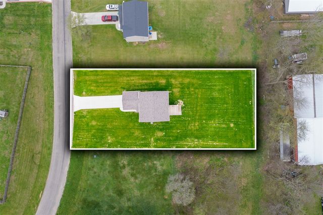 58727 Pond View Lane, Three Rivers, MI 49093