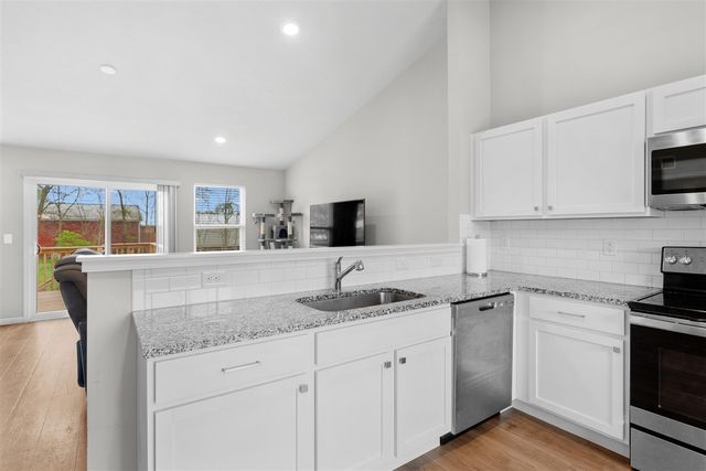 58727 Pond View Lane, Three Rivers, MI 49093