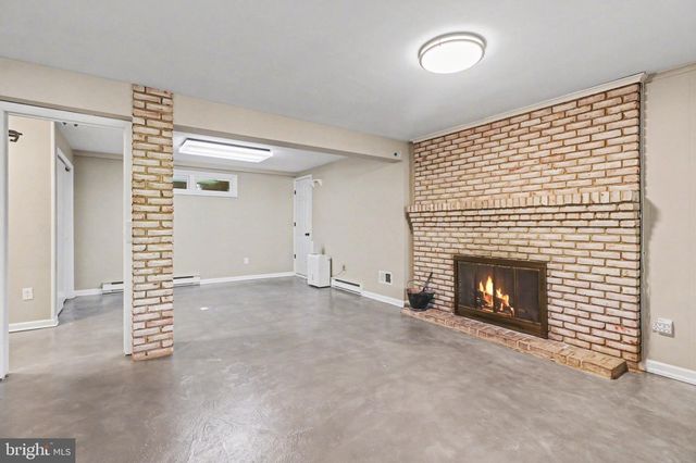 1416 BRADLEY AVE, Hummelstown, PA 17036
