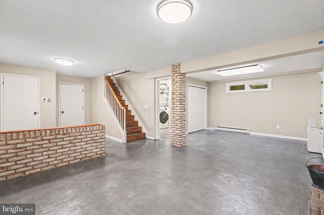 1416 BRADLEY AVE, Hummelstown, PA 17036
