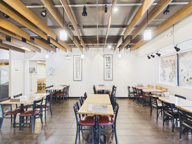 4203 W Lawrence Avenue, Chicago, IL 60630