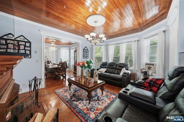 103 Fort Lee Road, Bogota, NJ 07603