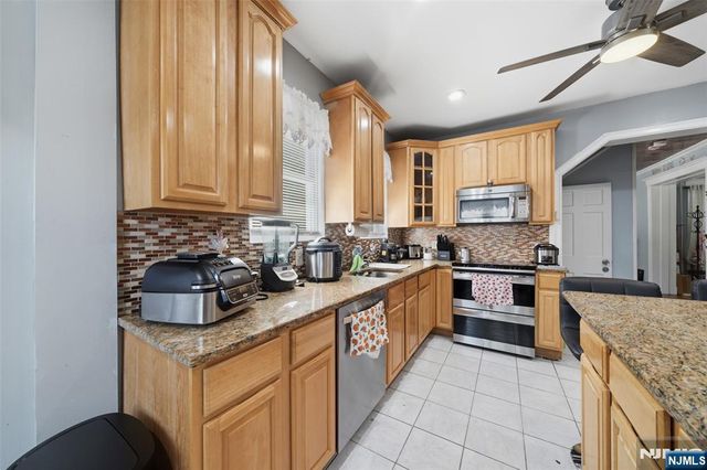 103 Fort Lee Road, Bogota, NJ 07603