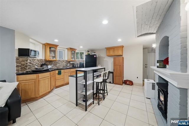103 Fort Lee Road, Bogota, NJ 07603