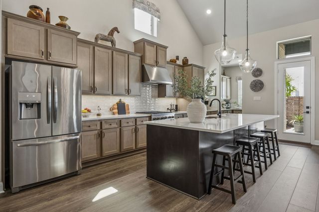 2902 Neidman Drive, Mansfield, TX 76063