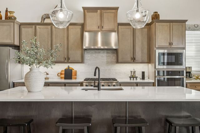 2902 Neidman Drive, Mansfield, TX 76063