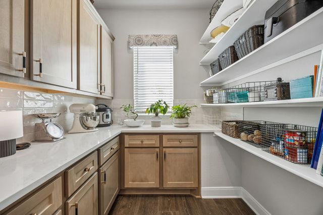 2902 Neidman Drive, Mansfield, TX 76063