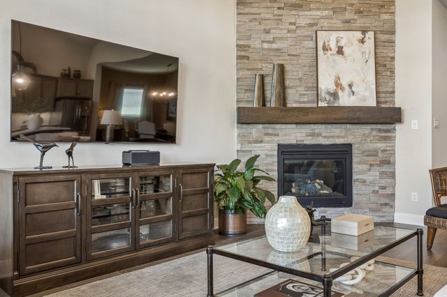 2902 Neidman Drive, Mansfield, TX 76063