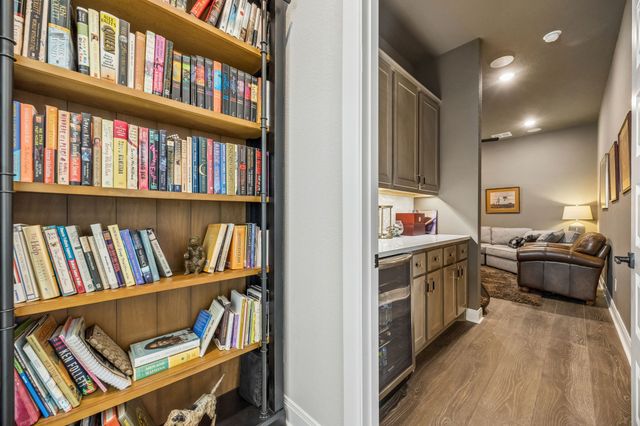 2902 Neidman Drive, Mansfield, TX 76063