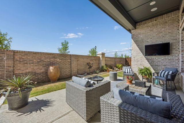 2902 Neidman Drive, Mansfield, TX 76063