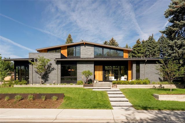 975 S Monroe Street, Denver, CO 80209