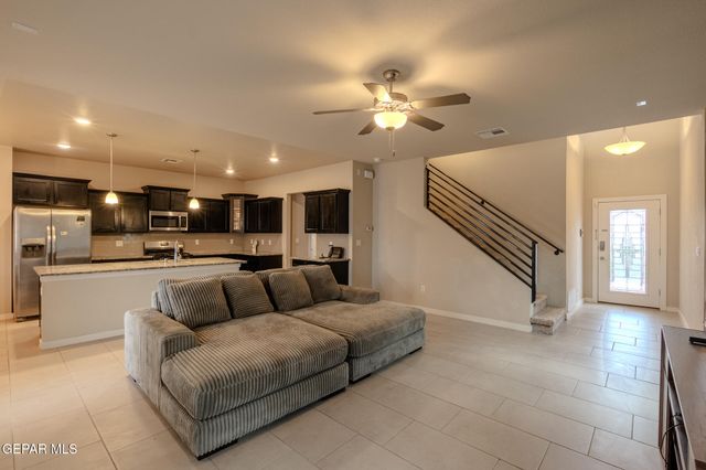 13909 Lago Vista Avenue, Horizon City, TX 79928