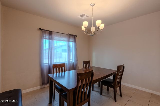 13909 Lago Vista Avenue, Horizon City, TX 79928