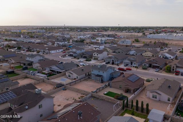 13909 Lago Vista Avenue, Horizon City, TX 79928
