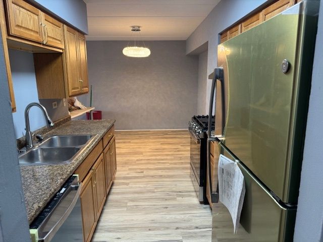 220 S Roselle Road 224, Schaumburg, IL 60193