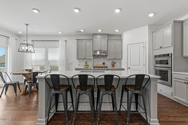 116 Sweet Vine Way, Holly Springs, NC 27540