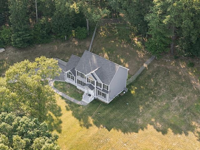 883 West Lowell Ave., Haverhill, MA 01832